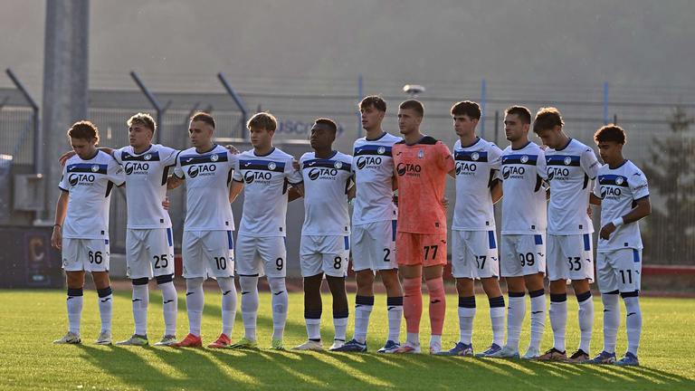 Minuto di raccoglimento per Schillaci - Lumezzane vs Atalanta U23 22-09-2024 088