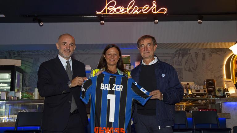 Luca Percassi ed i titolari di Balzer Stadium