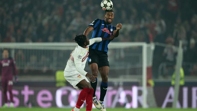 hien-during UCL MD4 Stuttgart - Atalanta0037