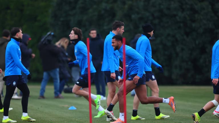 training-UCL League Phase MD7 Training-0245