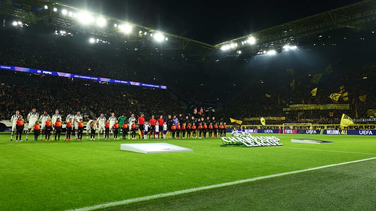 ingresso squadre-UCL KO Play-offs Borussia Dortmund-Atalanta-0766