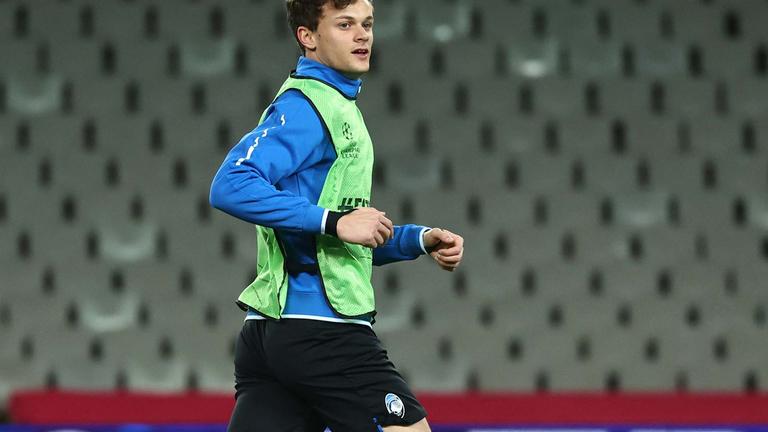 scalvini-during training session ahead of the UCL match between FC Barcelona - Atalanta_0131