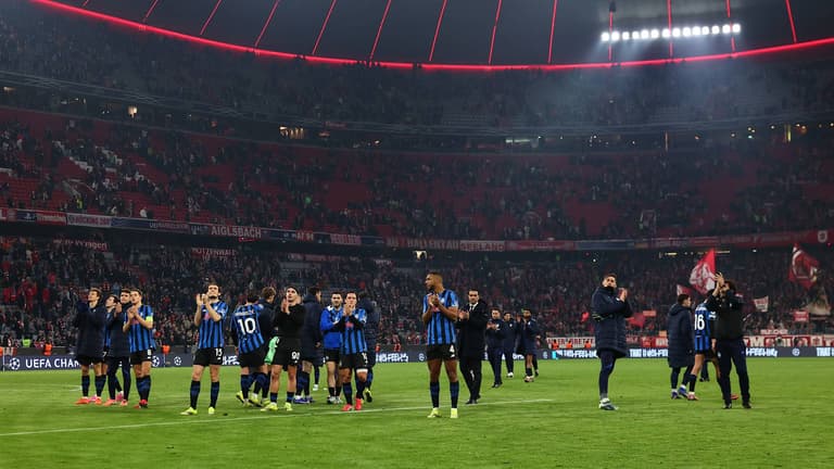 saluto ai tifosi-UCL R16 2nd leg Bayern Munchen-Atalanta-1068