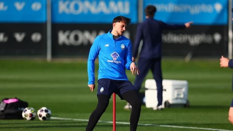 TRAINING-UCL R16  Training-0425