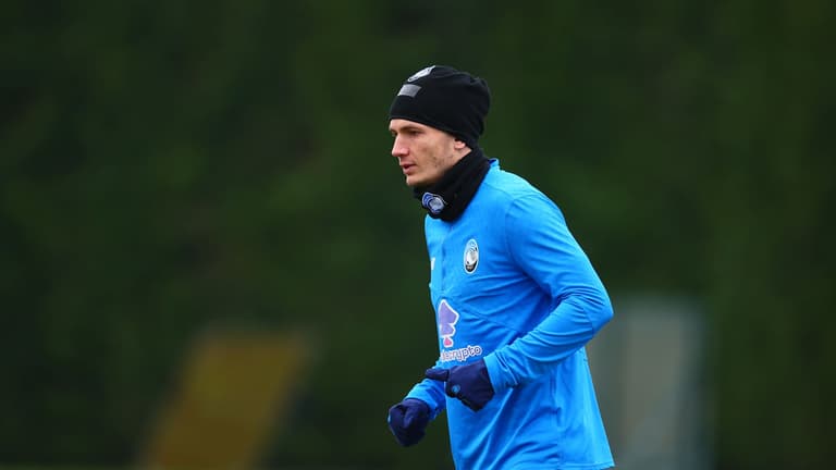 de roon-UCL KO Play-offs Training-0244