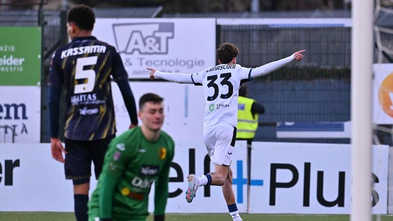 Bernasconi Lorenzo goal 1-2 esultanza - Trento vs Atalanta U23 11-01-2025 110