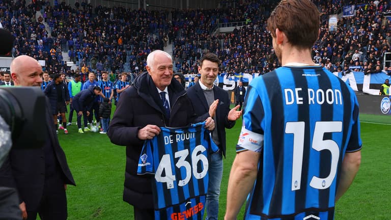 Celebrazione Marten De Roon-Serie A Enilive 25-26 Atalanta-Verona2413