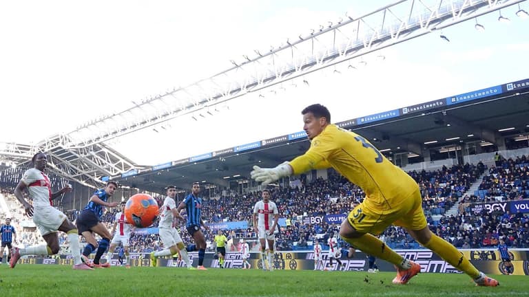 gol djimsiti berat-Coppa Italia Frecciarossa 2025-26 Ottavi Atalanta-Genoa-0001