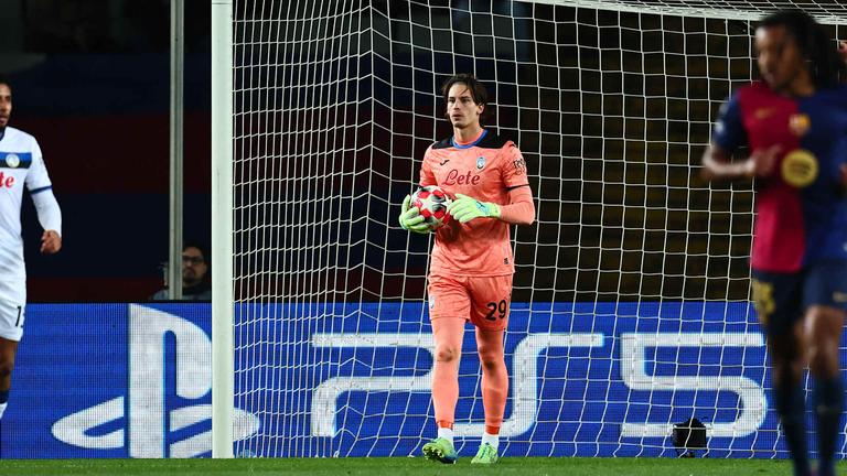 carnesecchi-during training session ahead of the UCL match between FC Barcelona - Atalanta_0121