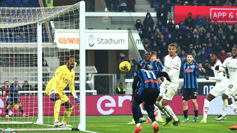 lookman ademola-Serie A Enilive 2024-25 giornata 15 Atalanta-Milan_0402