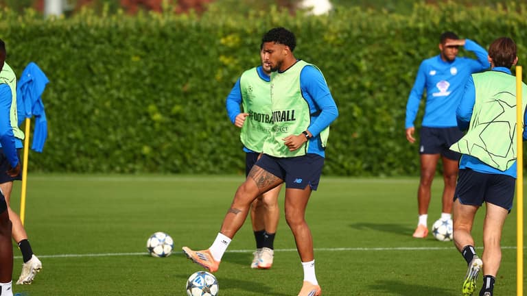 ederson-UCL League Phase MD3 Training1683