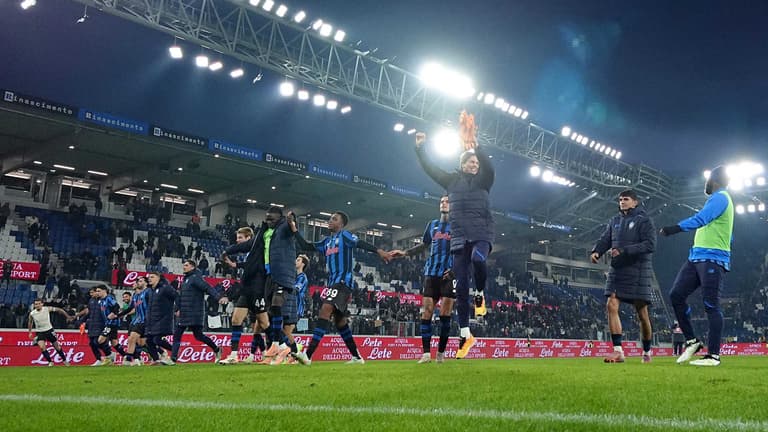 saluto ai tifosi-Coppa Italia Frecciarossa 2025-26 Ottavi Atalanta-Genoa-0010