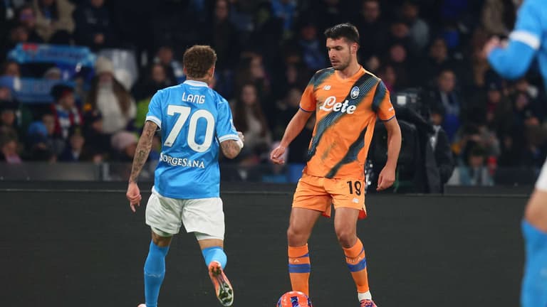 djimsiti berat-Serie A Enilive 25-26 Napoli-Atalanta---0064