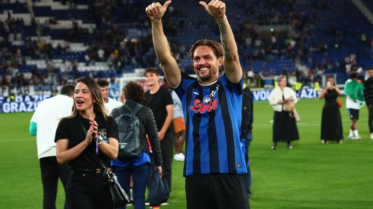 festa_fine_gara-Serie A Enilive 2024-25 giornata 38 Atalanta-Parma_0022