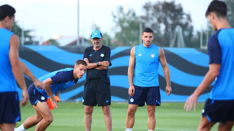 Training - UECL Press Conference -0130