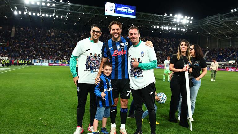 festa_fine_gara-Serie A Enilive 2024-25 giornata 38 Atalanta-Parma_0084