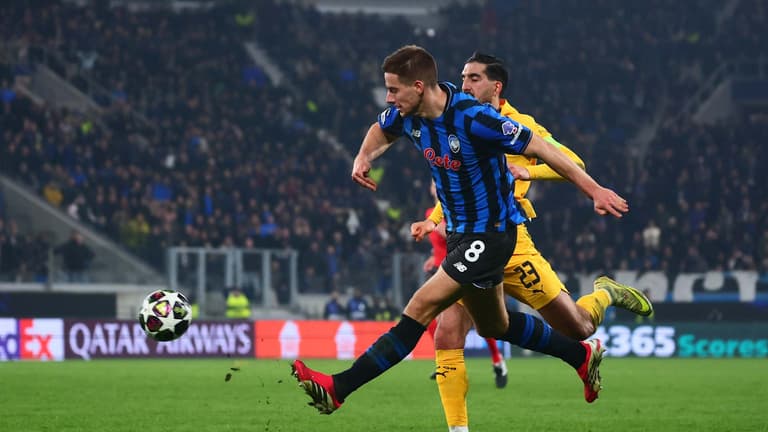 pasalic mario-UCL KO Play-offs Atalanta-Borussia Dortmund-0061