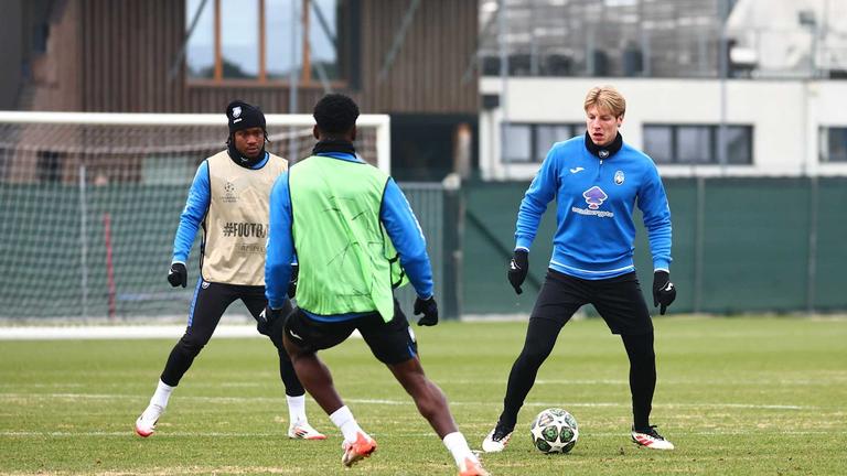 brescianini-during training session ahead of the UCL match between Atalanta and Club Brugge_0037