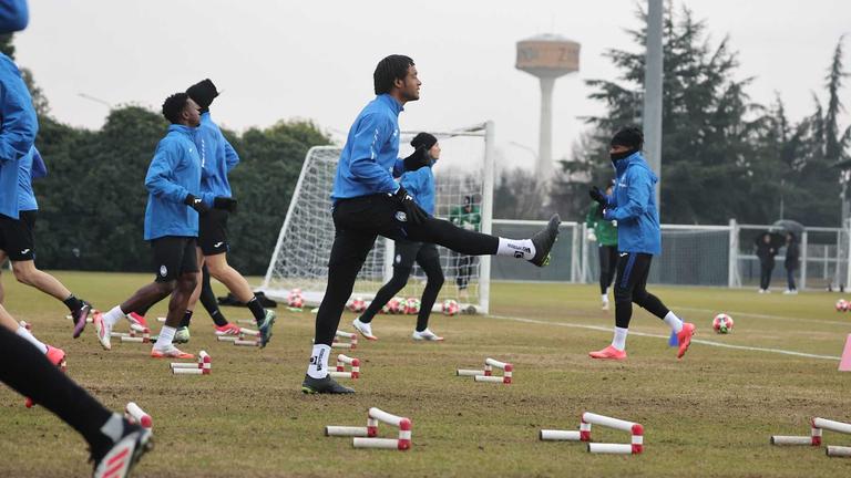 cuadrado-during MD-1 UCL training Atalanta vs Sturm Graz_0015