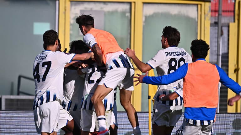 Simonetto Federico goal 1-2 esultanza - Cosenza - Atalanta U23 12-10-2025 224