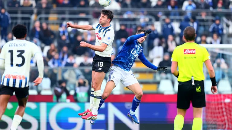 djimsiti berat-Serie A Enilive 25-26 Como-Atalanta1311