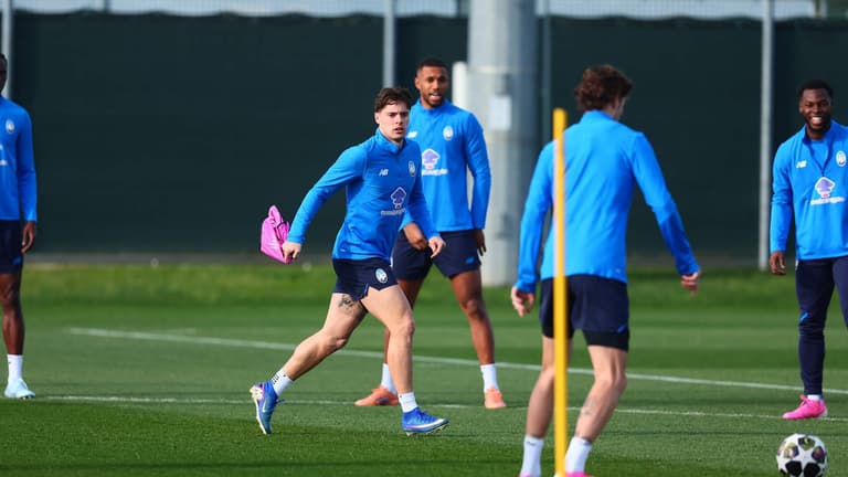 TRAINING-UCL R16  Training-0378