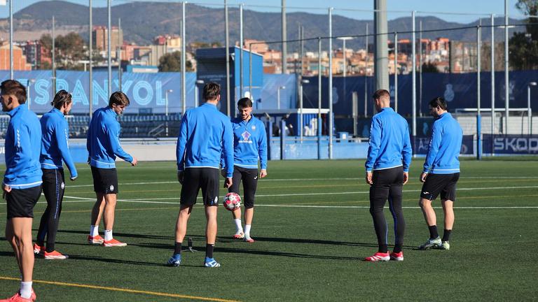 gruppo-during training session ahead of the UCL match between FC Barcelona - Atalanta_0172