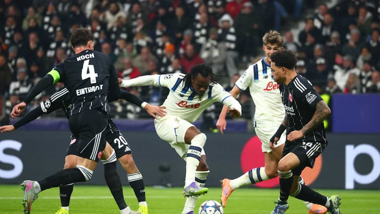 lookman ademola-UCL League Phase MD5 Eintracht Frankfurt vs Atalanta-0032