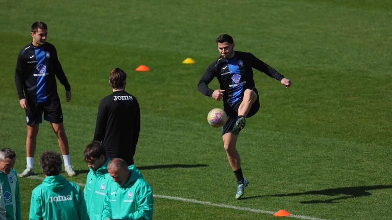 kolasinac-training Italian EA Sports FC Supercup Semifinal Inter-Atalanta _0036