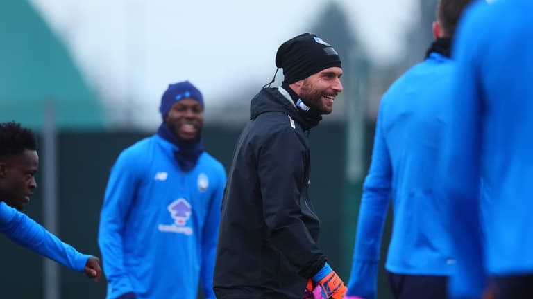 training-UCL League Phase MD7 Training-0215