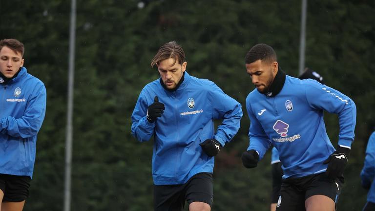 toloi-during MD-1 UCL training Atalanta vs Sturm Graz_0034