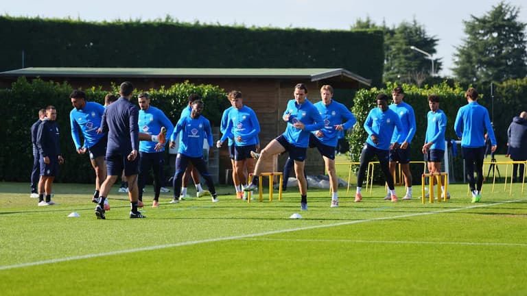 Raffaele Palladino Head Coach-Atalanta training session--1362