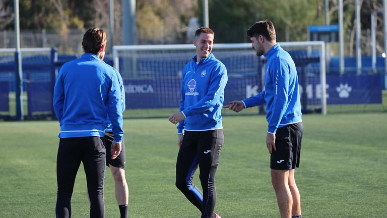 pasalic-during training session ahead of the UCL match between FC Barcelona - Atalanta_0184