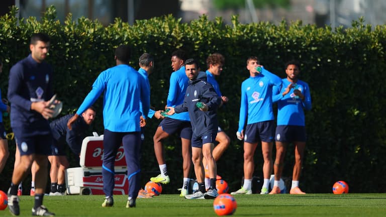 Atalanta training session--1039