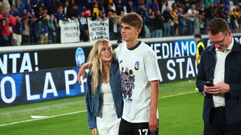 festa_fine_gara-Serie A Enilive 2024-25 giornata 38 Atalanta-Parma_0003