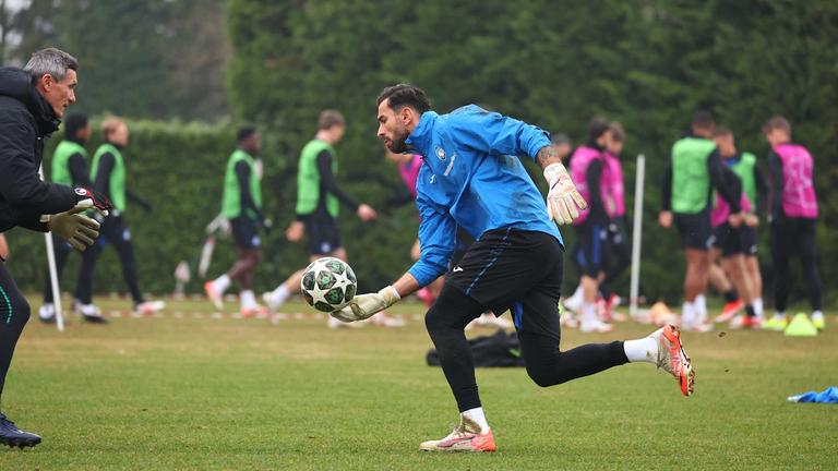 rui patricio-during training session ahead of the match Club Brugges - Atalanta UCL knockout phase play-offs 1st leg_0033