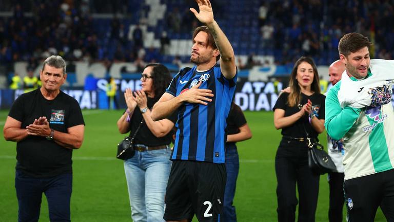 festa_fine_gara-Serie A Enilive 2024-25 giornata 38 Atalanta-Parma_0017