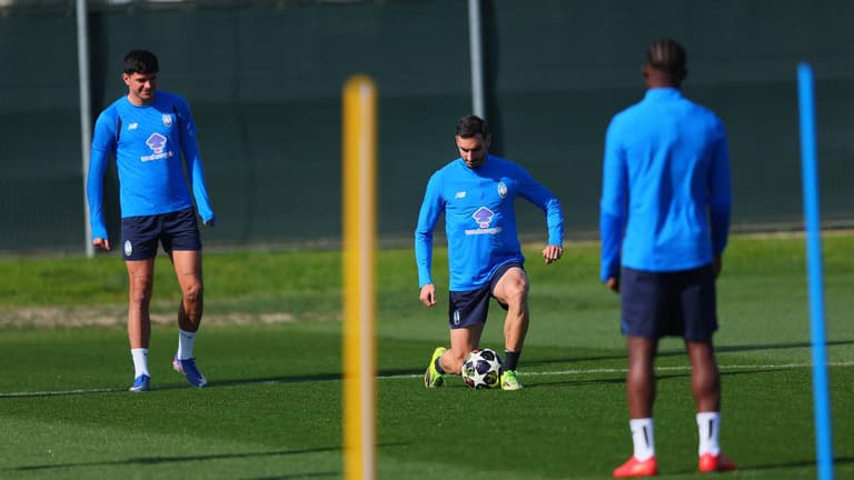 -UCL R16 2nd leg Training-0387