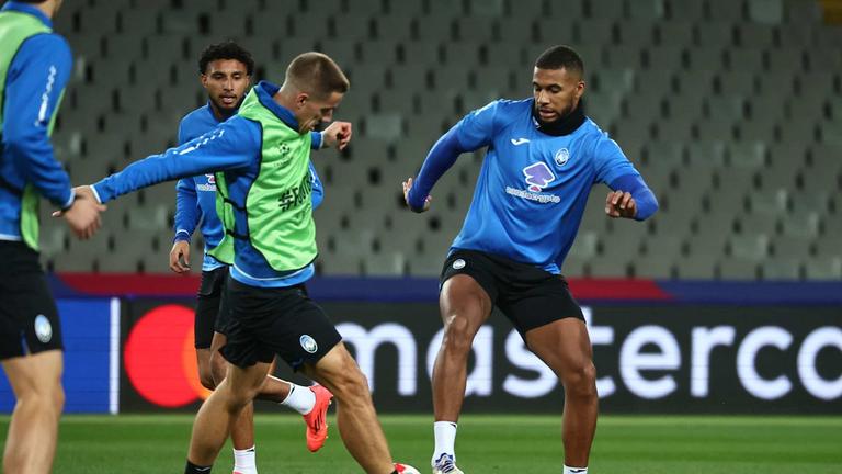 hien pasalic-during training session ahead of the UCL match between FC Barcelona - Atalanta_0137