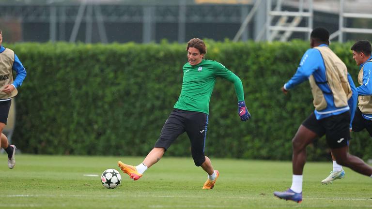 carnesecchi-during MD-1 UCL training  Atalanta vs Arsenal_0041