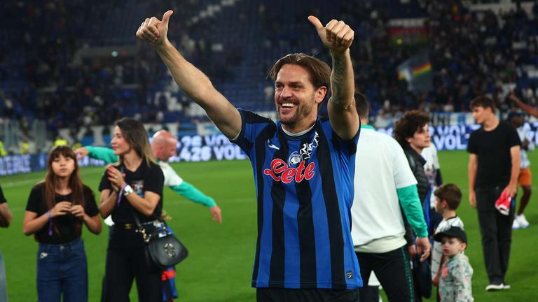 festa_fine_gara-Serie A Enilive 2024-25 giornata 38 Atalanta-Parma_0019
