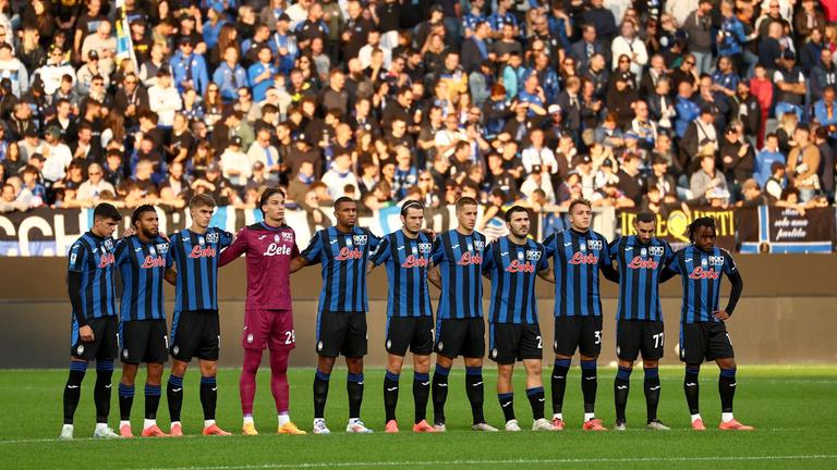 minuto silenzio-Serie A Enilive 2024-25 giornata 7 Atalanta-Genoa_0012