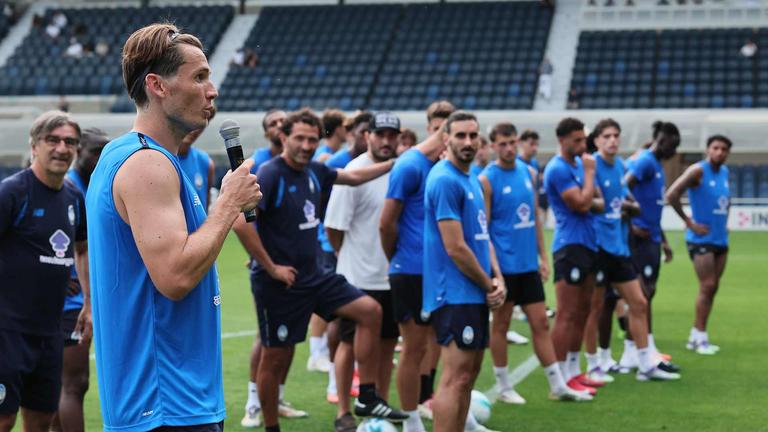 Allenamento allo stadio di Bergamo-de roon marten