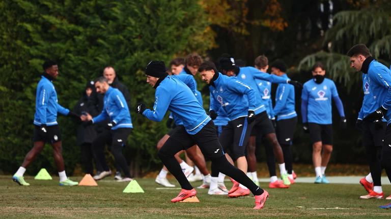 de roon-during MD-1 UCL training Atalanta vs Real Madrid_0022