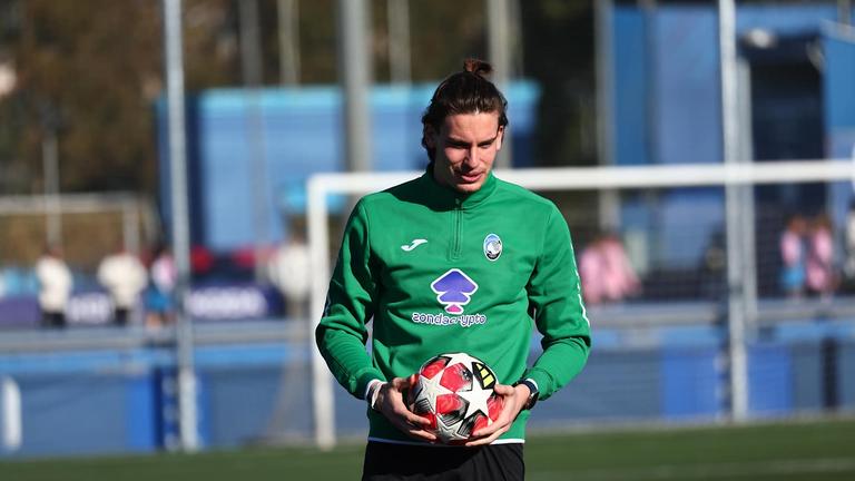 carnesecchi-during training session ahead of the UCL match between FC Barcelona - Atalanta_0169