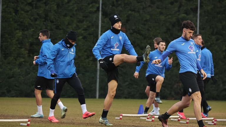 scalvini-during MD-1 UCL training Atalanta vs Sturm Graz_0032