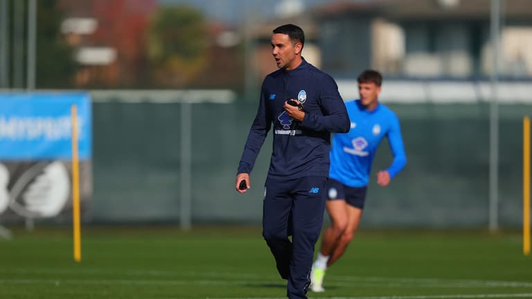 Raffaele Palladino Head Coach-Atalanta training session--1267