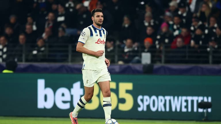 djimsiti berat-UCL League Phase MD5 Eintracht Frankfurt vs Atalanta-0038