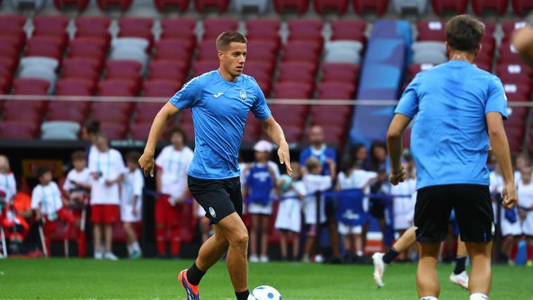 pasalic mario training supercup final 13AUG24-_0033