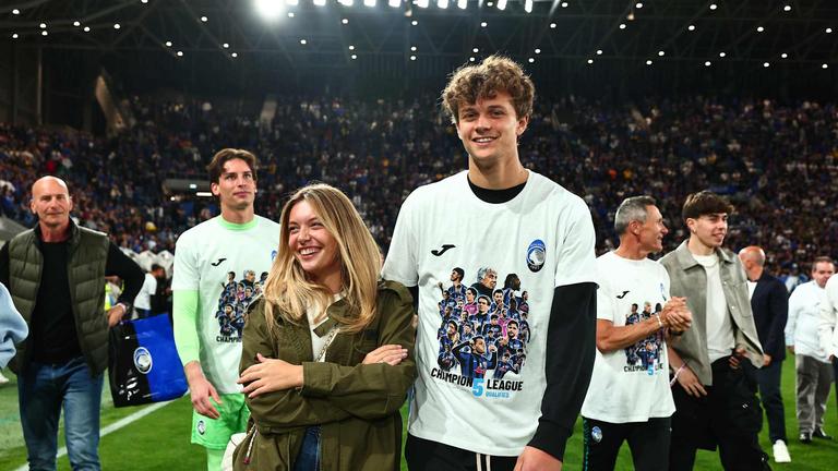festa_fine_gara-Serie A Enilive 2024-25 giornata 38 Atalanta-Parma_0055